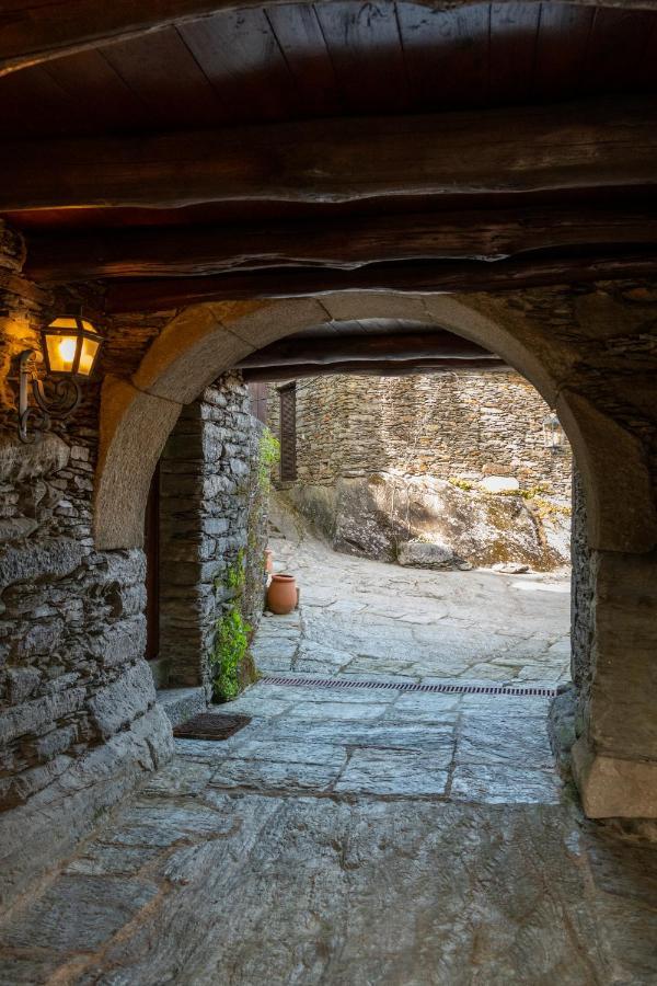 Гостьовий будинок Quinta De Mouraes - Casa Do Xisto Lever Екстер'єр фото